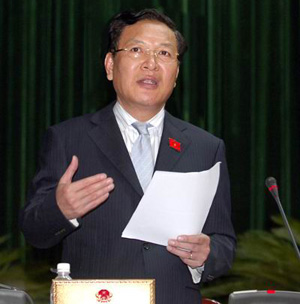 ລັດຖະມົນຕີສຶກສາບຳລຸງສ້າງ ຕອບຄຳຖາມຂອງ ສສຊ.